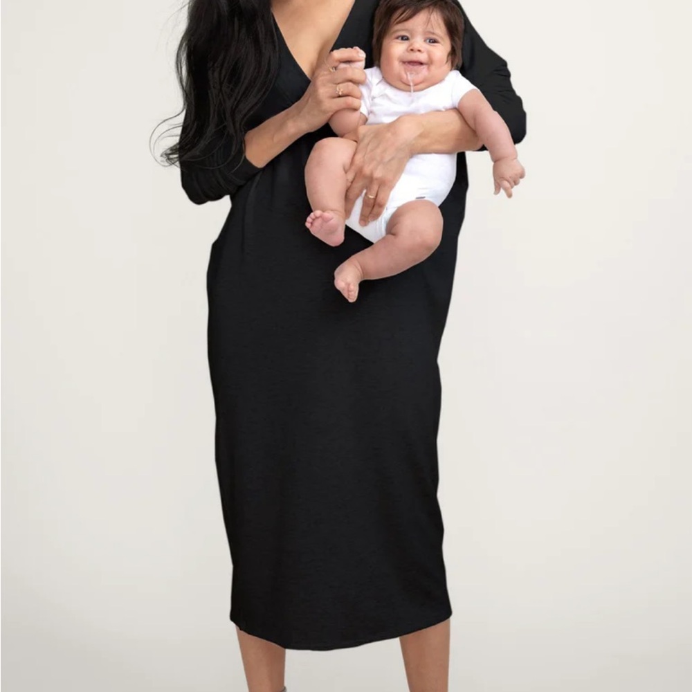Hatch visitor dress. OS, black.